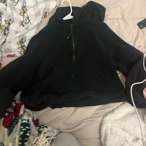 lulu black half zip scuba GREAT CONDITION